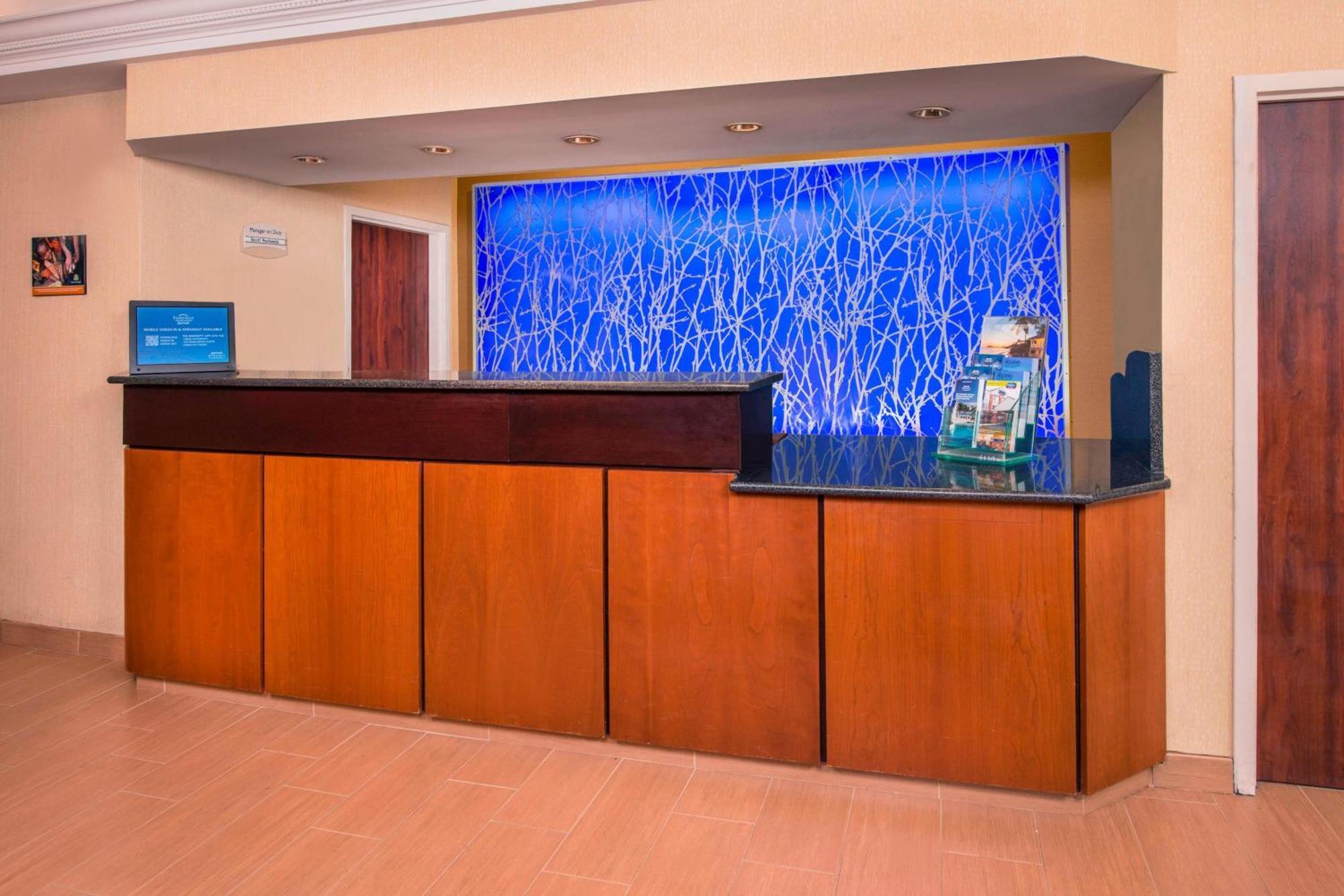 Fairfield Inn Dulles Airport Chantilly Esterno foto