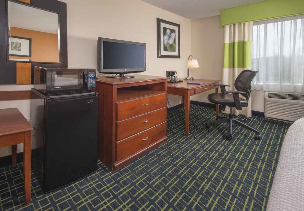 Fairfield Inn Dulles Airport Chantilly Esterno foto